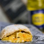 Empanada de Aji de Gallina